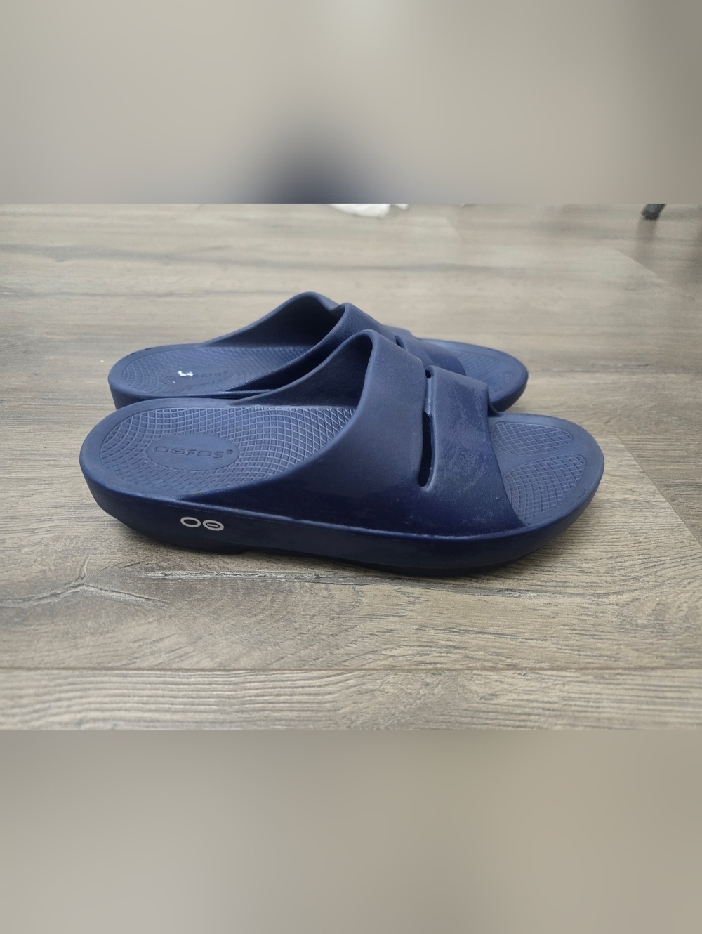 Oofos Womens Size 7 Navy Slip On Sandals Summer Beach Vacation Pool Resort Comfy